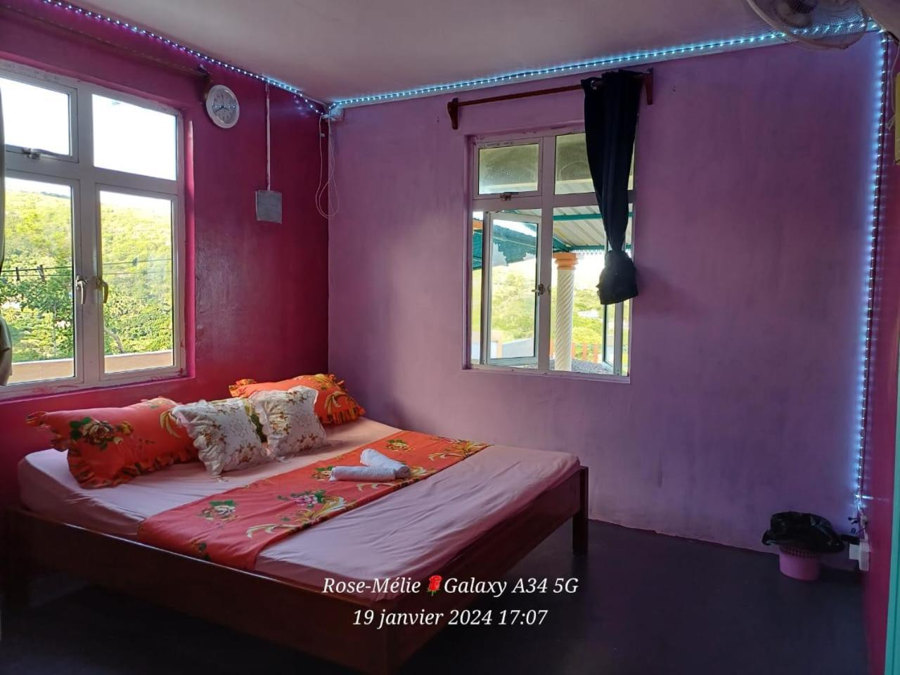 Chez Tonio Magic Ocean View Villa Port South East Eksteriør billede